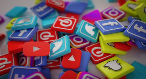 I Social Media sono più potenti dei media tradizionali nell’influenzare decisioni e opinioni?